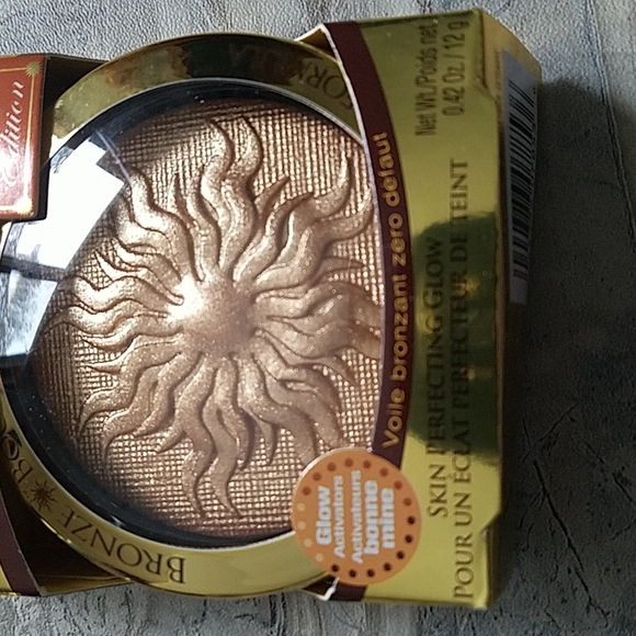 Physicians Formula Bronzers - Picture 5 of 6